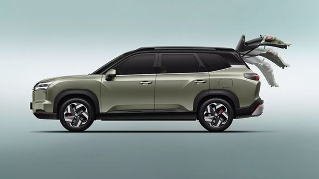 MG Hector Tomahawk EV Tailgate